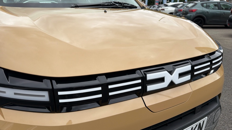 Dacia Spring 27kWh Extreme 65 48kW 5dr Auto Electric Hatchback - Image 8
