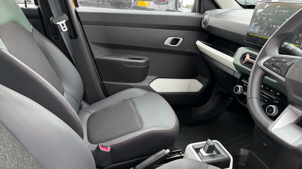 Dacia Spring 27kWh Extreme 65 48kW 5dr Auto Electric Hatchback - Image 14