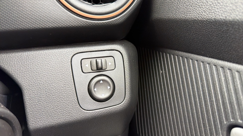 Dacia Spring 27kWh Extreme 65 48kW 5dr Auto Electric Hatchback - Image 22