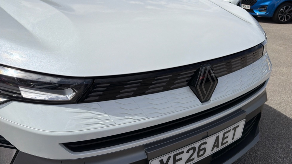 Renault Symbioz 1.3 TCe 140 Techno Esprit Alpine 5dr Petrol Estate - Image 8