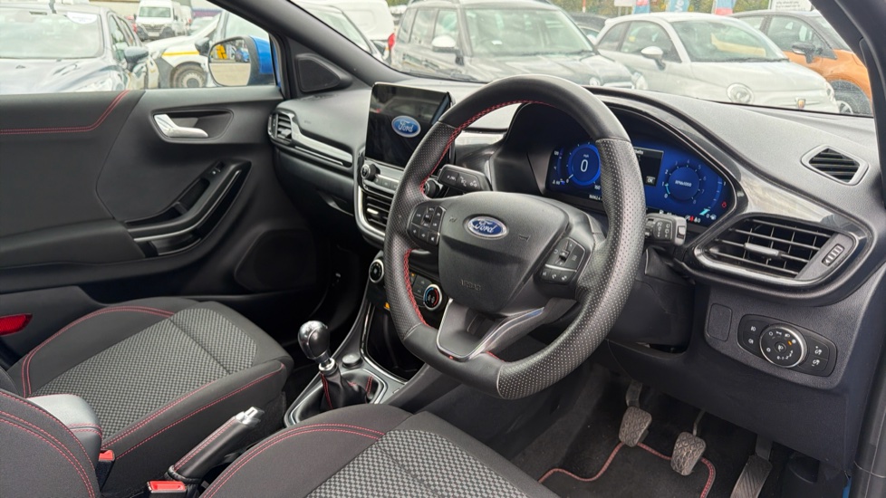 Ford Puma 1.0 EcoBoost Hybrid mHEV ST-Line 5dr Petrol Hatchback - Image 11