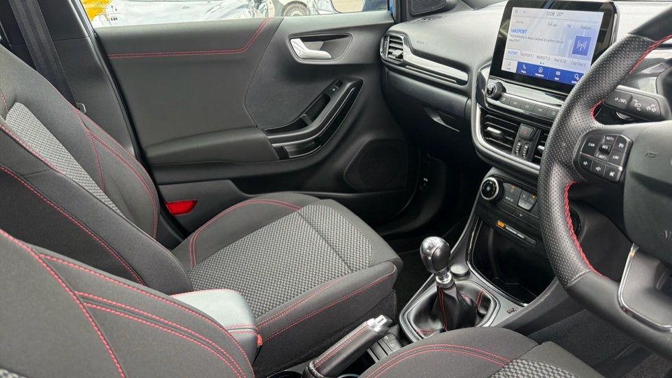 Ford Puma 1.0 EcoBoost Hybrid mHEV ST-Line 5dr Petrol Hatchback - Image 14