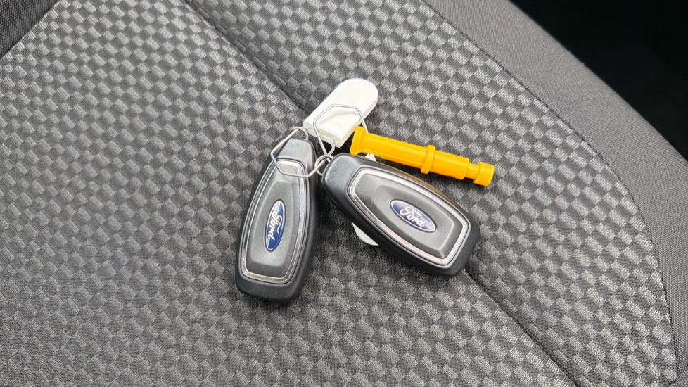 Ford Puma 1.0 EcoBoost Hybrid mHEV ST-Line 5dr Petrol Hatchback - Image 20