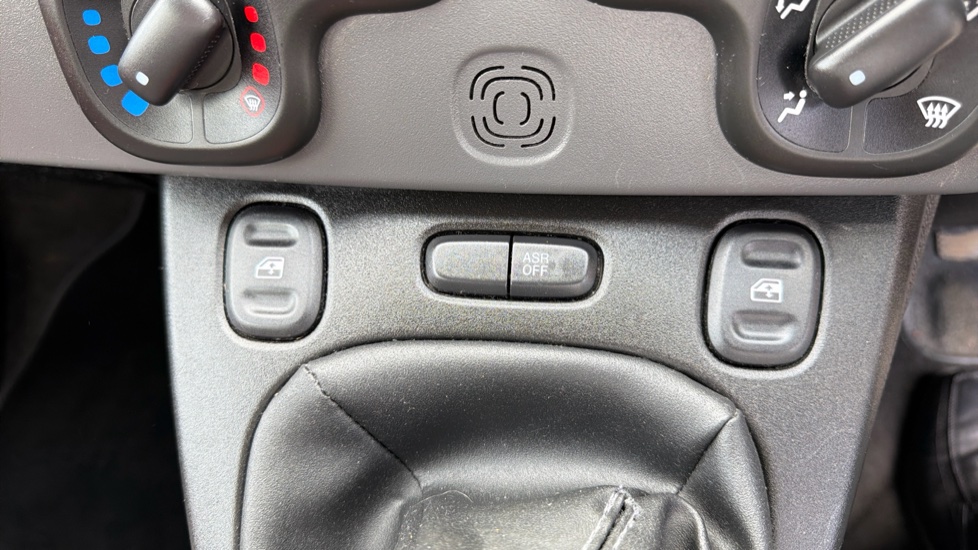 Fiat Panda 1.2 Easy 5dr Petrol Hatchback - Image 24