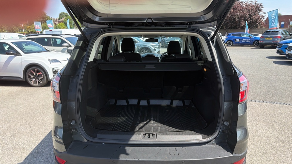 Ford Kuga 1.5 TDCi Titanium 5dr 2WD Diesel Estate - Image 4