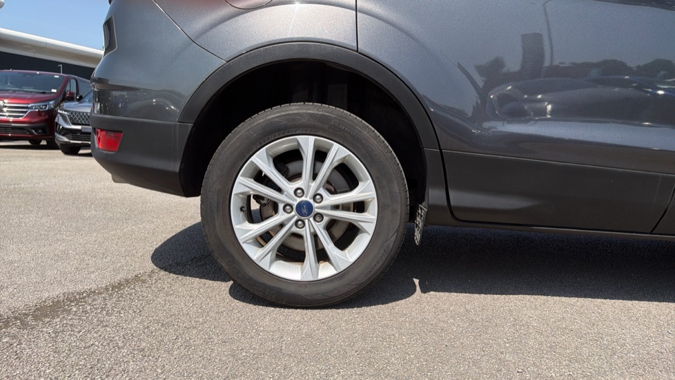 Ford Kuga 1.5 TDCi Titanium 5dr 2WD Diesel Estate - Image 7