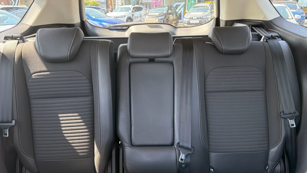 Ford Kuga 1.5 TDCi Titanium 5dr 2WD Diesel Estate - Image 15