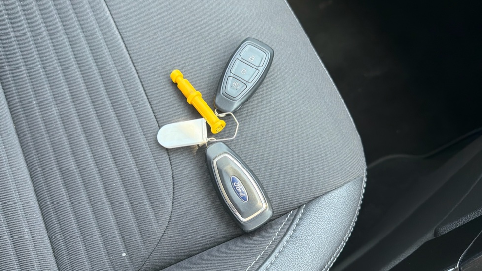 Ford Kuga 1.5 TDCi Titanium 5dr 2WD Diesel Estate - Image 20