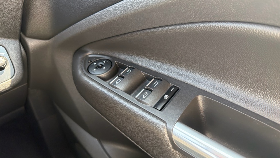 Ford Kuga 1.5 TDCi Titanium 5dr 2WD Diesel Estate - Image 21