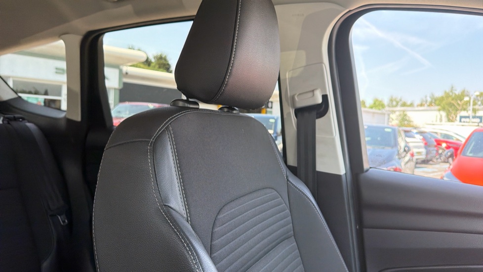 Ford Kuga 1.5 TDCi Titanium 5dr 2WD Diesel Estate - Image 32