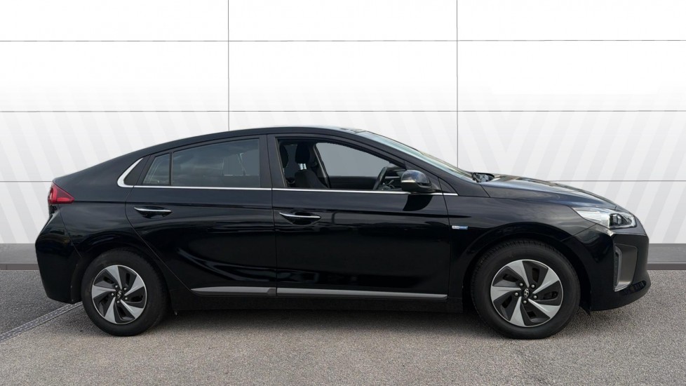 Hyundai IONIQ 1.6 GDi Hybrid Premium 5dr DCT Hybrid Hatchback - Image 5