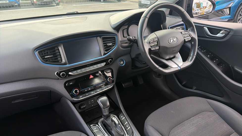 Hyundai IONIQ 1.6 GDi Hybrid Premium 5dr DCT Hybrid Hatchback - Image 9