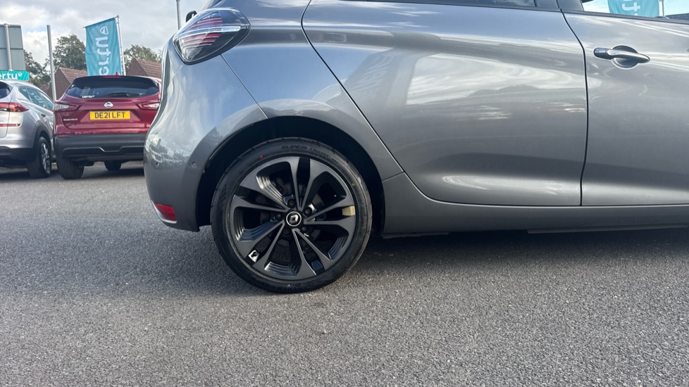 Renault Zoe 100kW Techno R135 50kWh 5dr Auto Electric Hatchback - Image 7