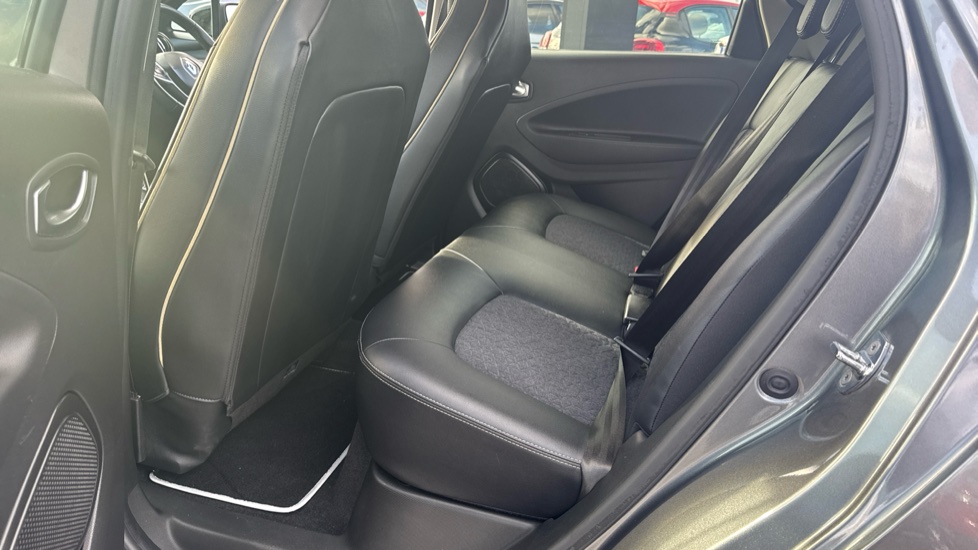 Renault Zoe 100kW Techno R135 50kWh 5dr Auto Electric Hatchback - Image 16
