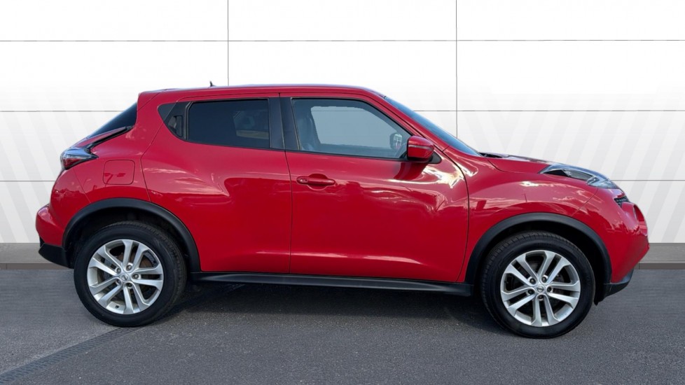 Nissan Juke 1.2 DiG-T N-Connecta 5dr Petrol Hatchback - Image 5