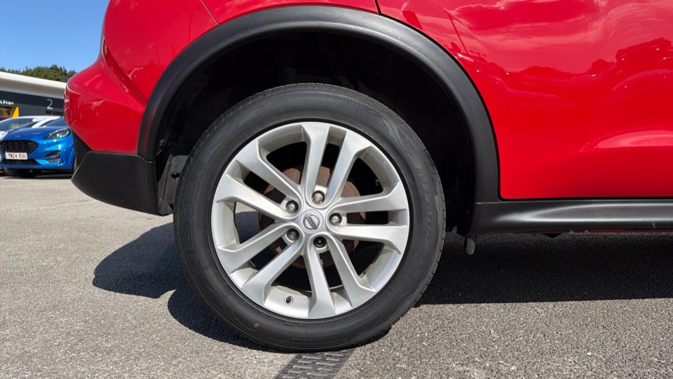 Nissan Juke 1.2 DiG-T N-Connecta 5dr Petrol Hatchback - Image 7