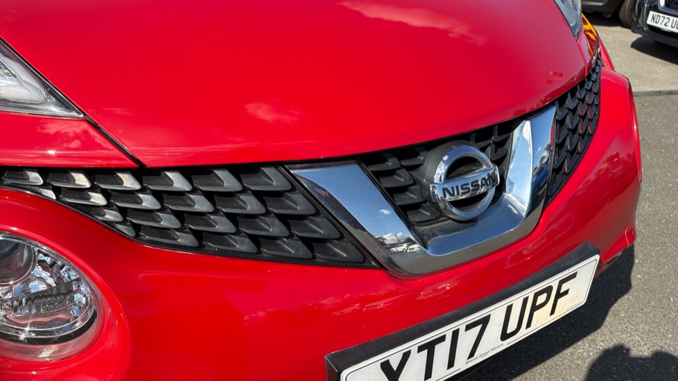 Nissan Juke 1.2 DiG-T N-Connecta 5dr Petrol Hatchback - Image 8