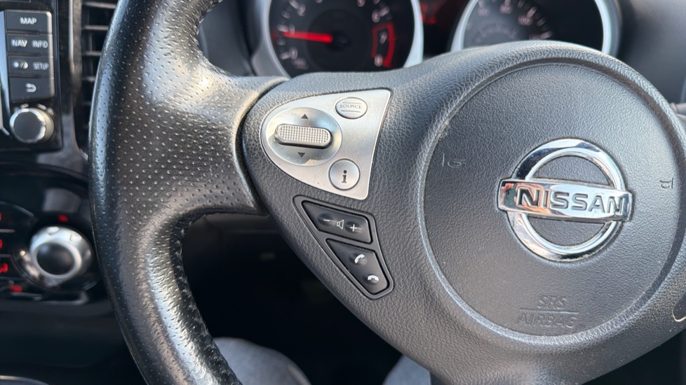 Nissan Juke 1.2 DiG-T N-Connecta 5dr Petrol Hatchback - Image 24