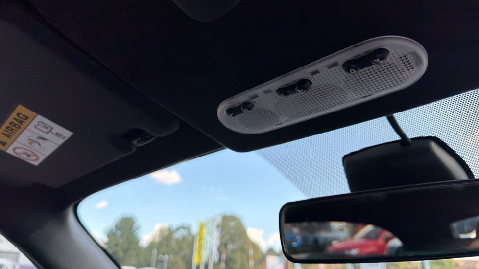 Nissan Juke 1.2 DiG-T N-Connecta 5dr Petrol Hatchback - Image 28