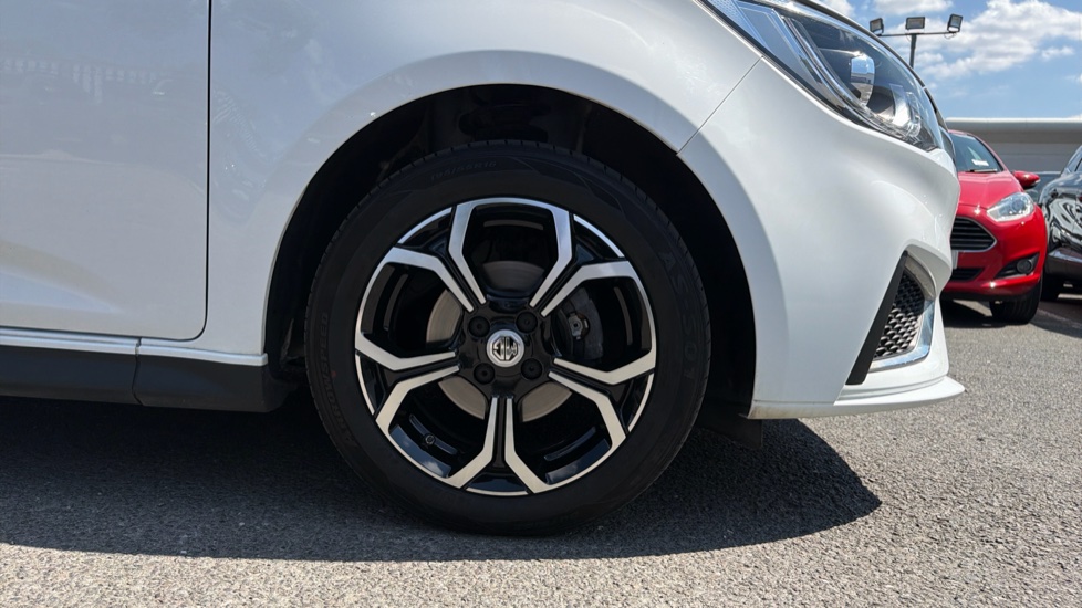 MG MG3 1.5 VTi-TECH Exclusive 5dr [Navigation] Petrol Hatchback - Image 7
