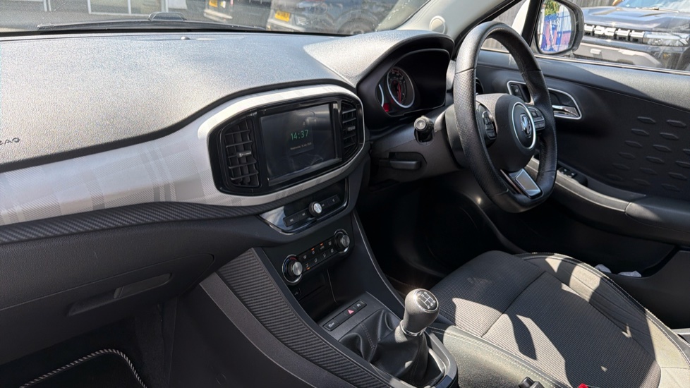 MG MG3 1.5 VTi-TECH Exclusive 5dr [Navigation] Petrol Hatchback - Image 9