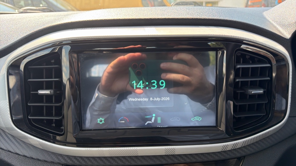 MG MG3 1.5 VTi-TECH Exclusive 5dr [Navigation] Petrol Hatchback - Image 12