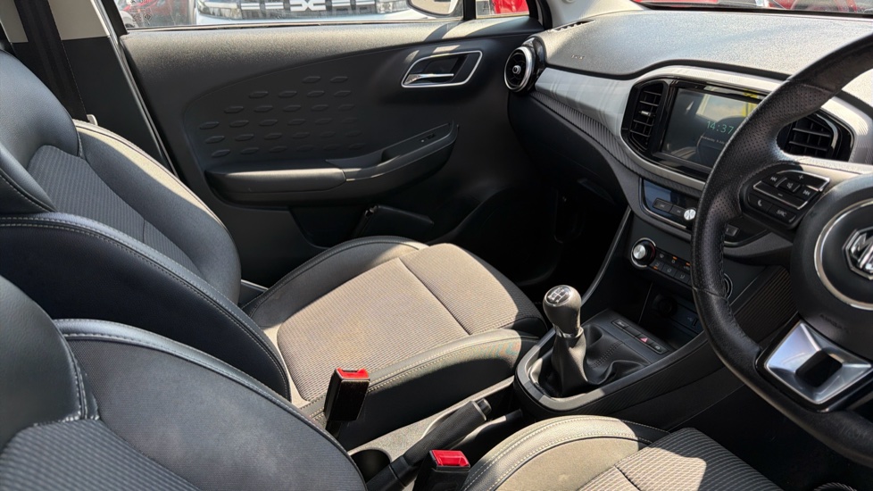 MG MG3 1.5 VTi-TECH Exclusive 5dr [Navigation] Petrol Hatchback - Image 14
