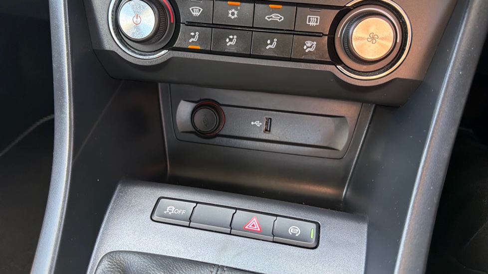 MG MG3 1.5 VTi-TECH Exclusive 5dr [Navigation] Petrol Hatchback - Image 27