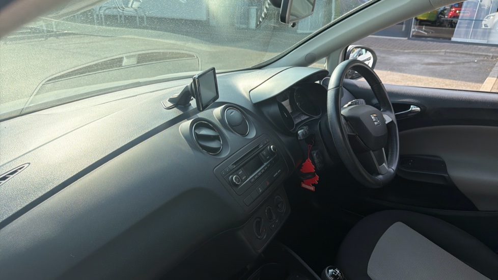 SEAT Ibiza 1.4 Toca 5dr Petrol Hatchback - Image 9