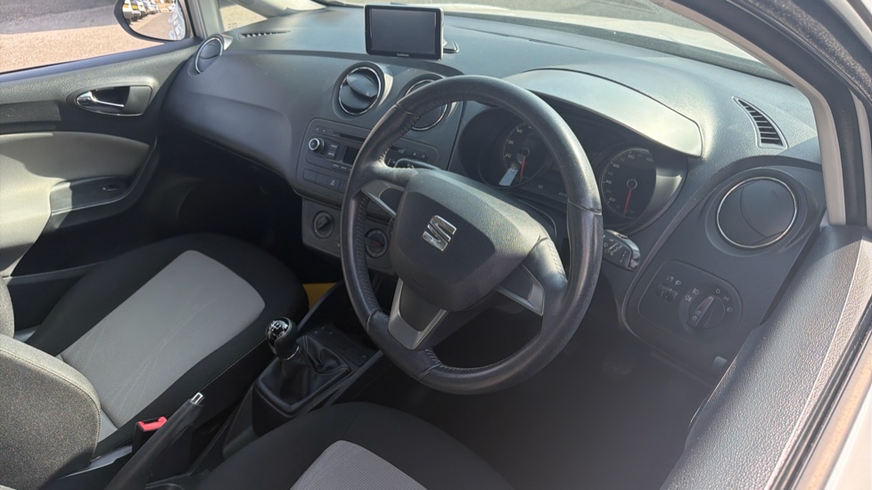 SEAT Ibiza 1.4 Toca 5dr Petrol Hatchback - Image 11