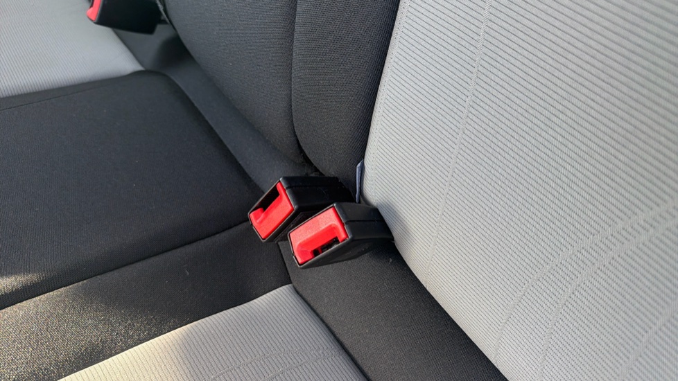 SEAT Ibiza 1.4 Toca 5dr Petrol Hatchback - Image 17