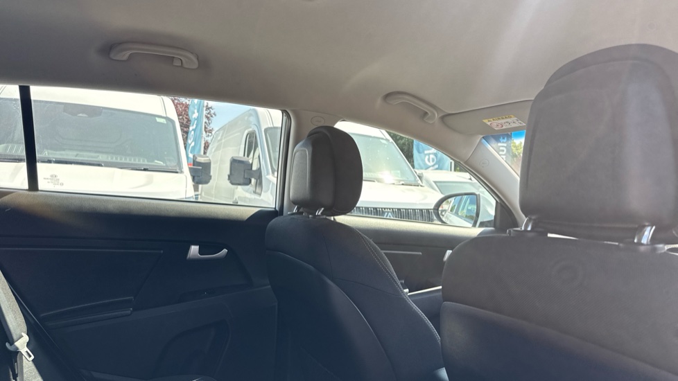 Kia Sportage 1.7 CRDi ISG 1 5dr Diesel Estate - Image 43