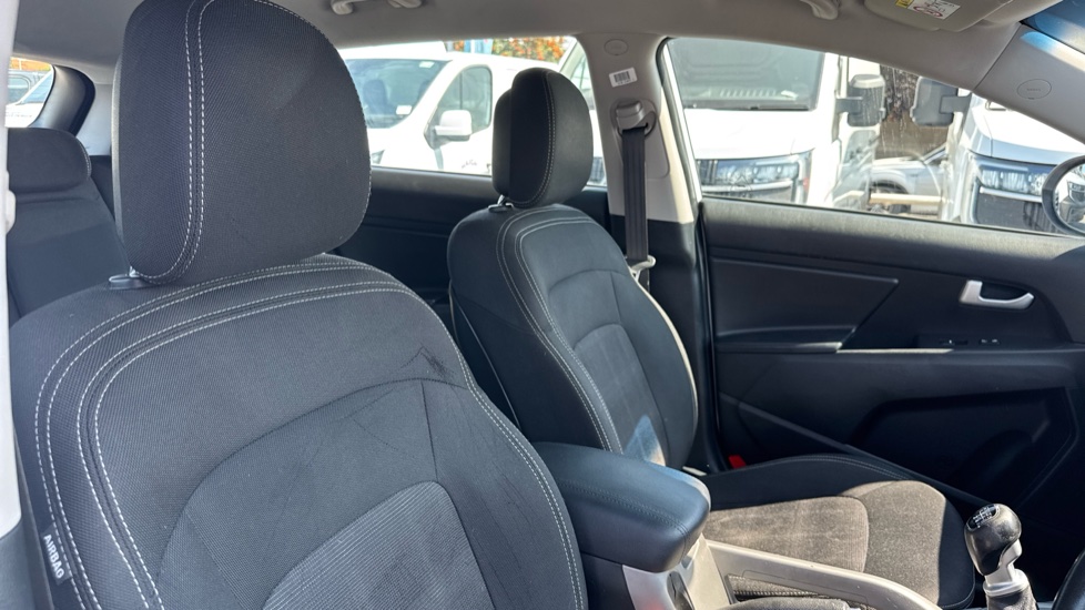 Kia Sportage 1.7 CRDi ISG 1 5dr Diesel Estate - Image 45