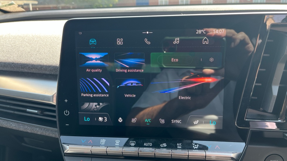 Renault Megane E-Tech EV60 160kW Equilibre 60kWh Optimum Charge 5dr Auto Electric Hatchback - Image 25