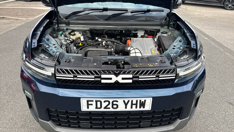 Dacia Bigster 1.8 Hybrid 155 Journey 5dr Auto Hybrid Estate - Image 8