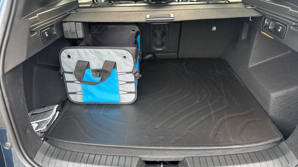 Dacia Bigster 1.8 Hybrid 155 Journey 5dr Auto Hybrid Estate - Image 32