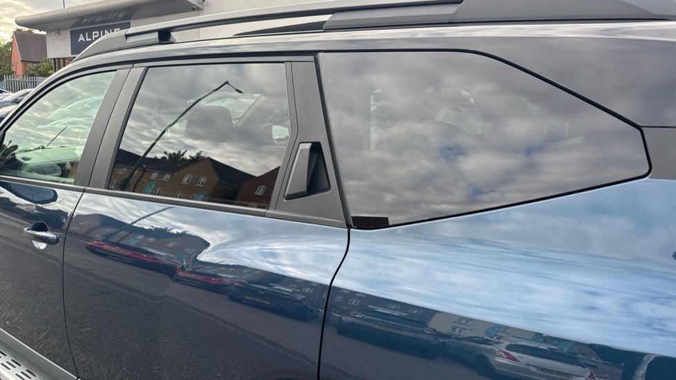 Dacia Bigster 1.8 Hybrid 155 Journey 5dr Auto Hybrid Estate - Image 36