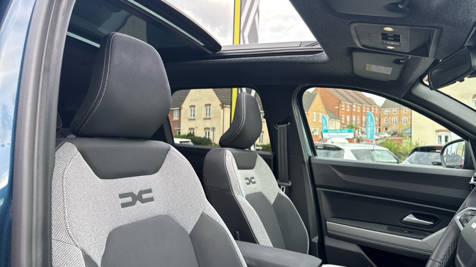 Dacia Bigster 1.8 Hybrid 155 Journey 5dr Auto Hybrid Estate - Image 43