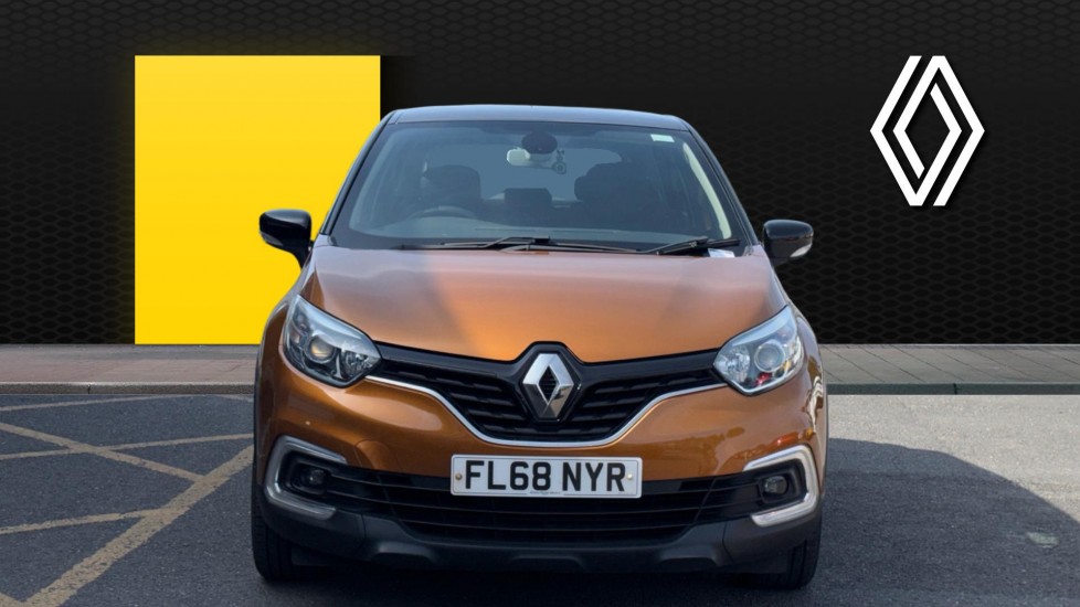 Renault Captur 0.9 TCE 90 Play 5dr Petrol Hatchback - Image 3