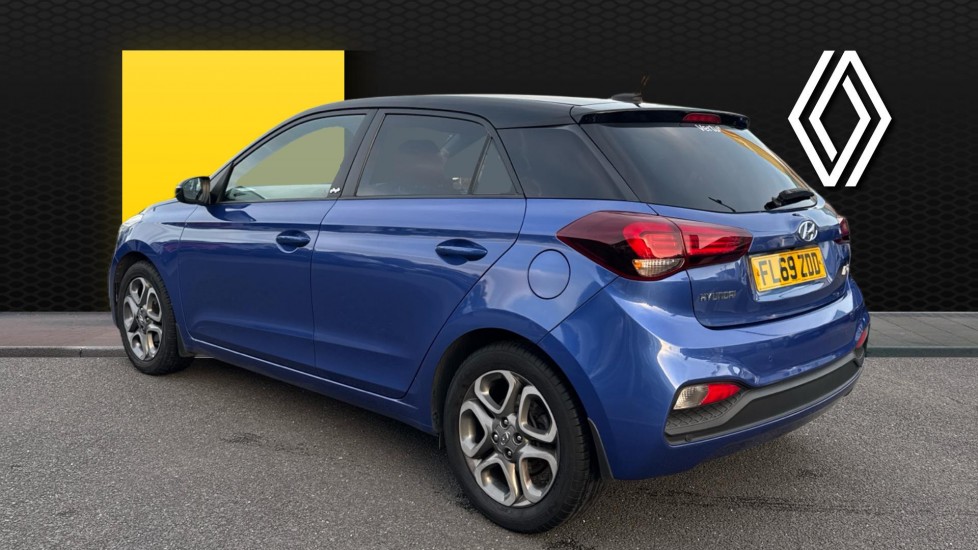 Hyundai i20 1.2 MPi Play 5dr Petrol Hatchback - Image 2