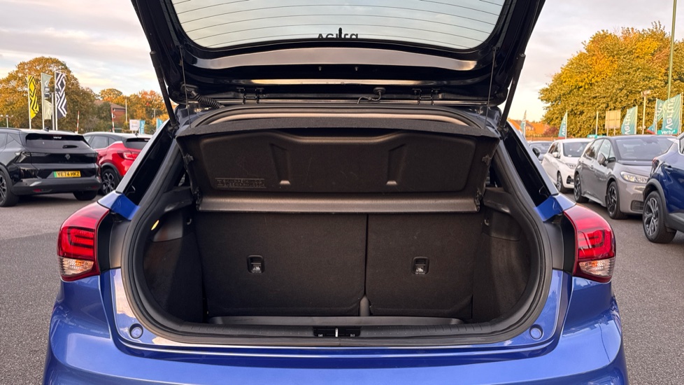 Hyundai i20 1.2 MPi Play 5dr Petrol Hatchback - Image 4