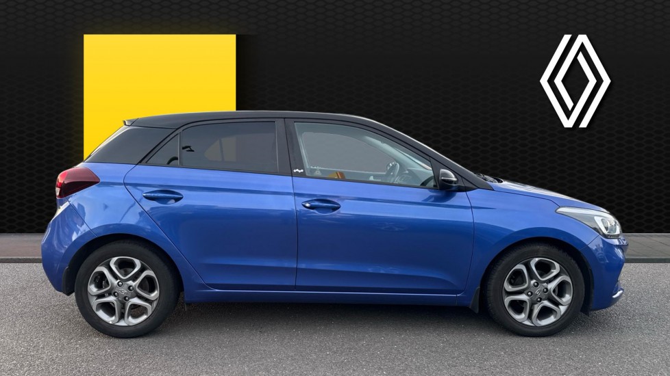 Hyundai i20 1.2 MPi Play 5dr Petrol Hatchback - Image 5