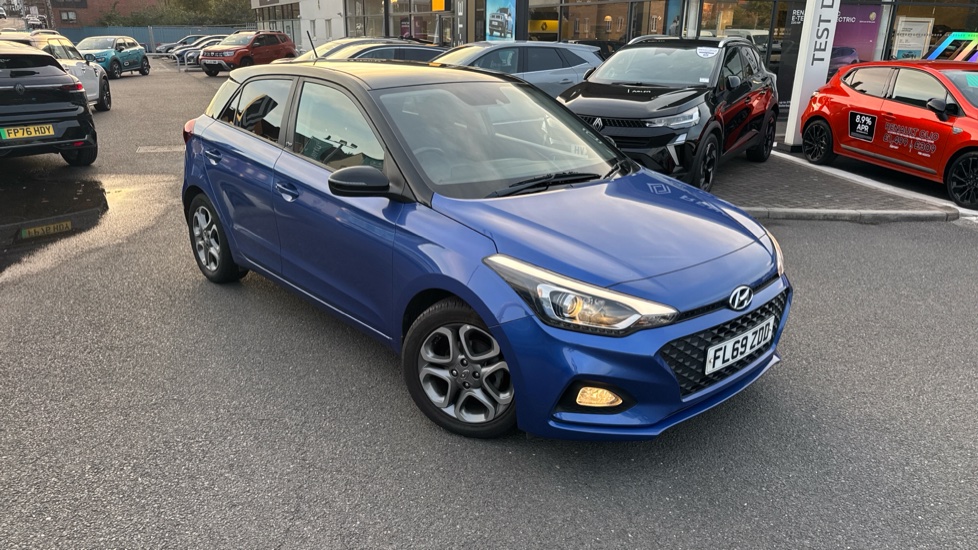 Hyundai i20 1.2 MPi Play 5dr Petrol Hatchback - Image 24