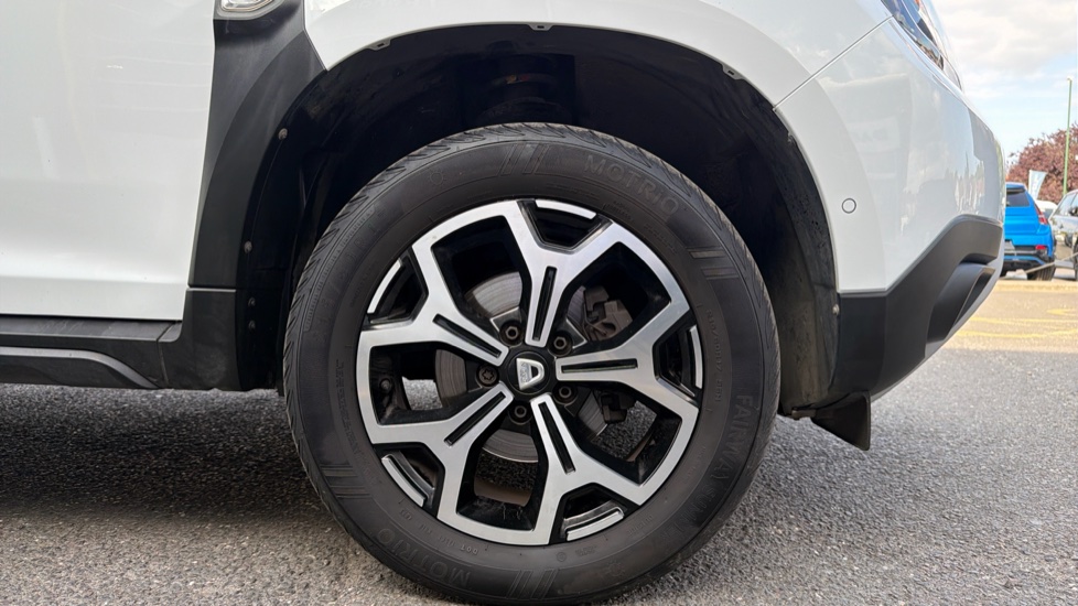 Dacia Duster 1.3 TCe 130 Prestige 5dr Petrol Estate - Image 7
