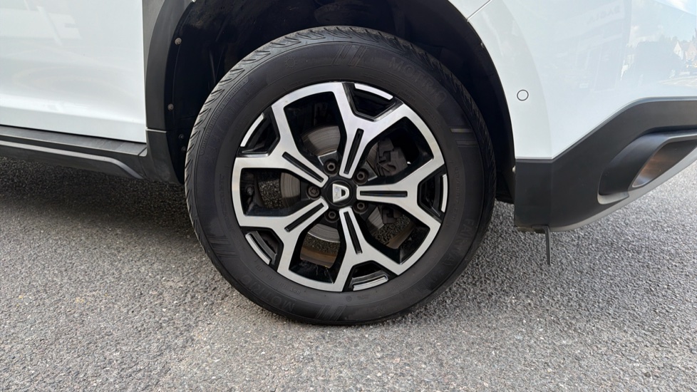 Dacia Duster 1.3 TCe 130 Prestige 5dr Petrol Estate - Image 24