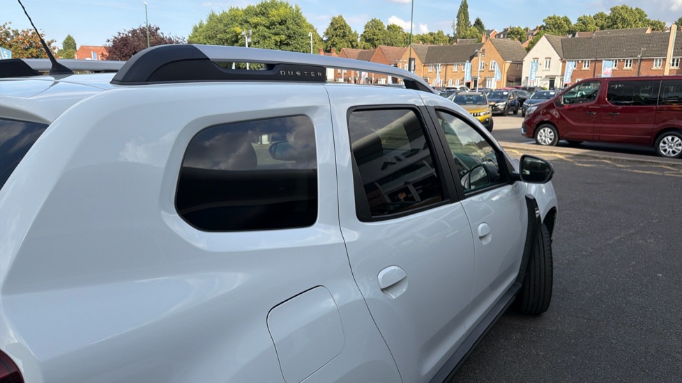 Dacia Duster 1.3 TCe 130 Prestige 5dr Petrol Estate - Image 29