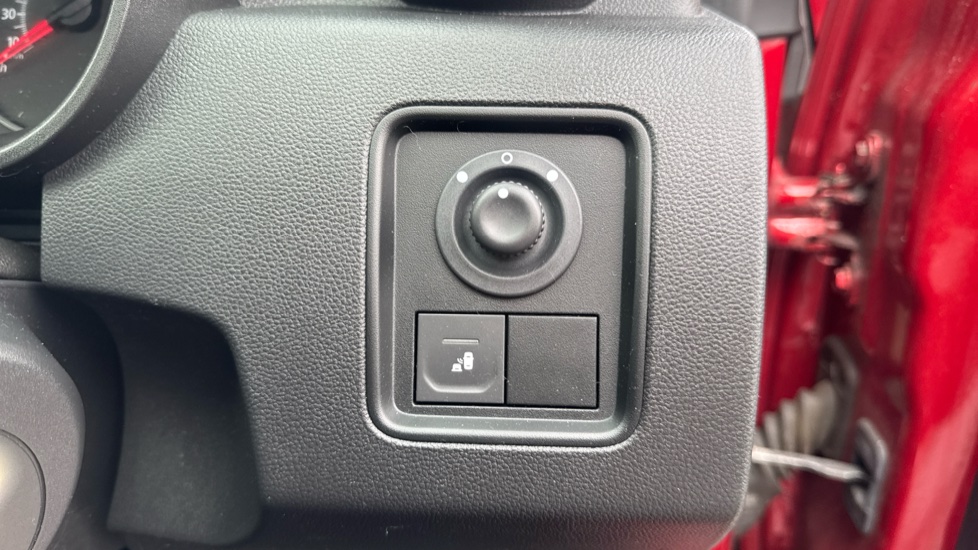 Dacia Duster 1.0 TCe 90 Prestige 5dr Petrol Estate - Image 24