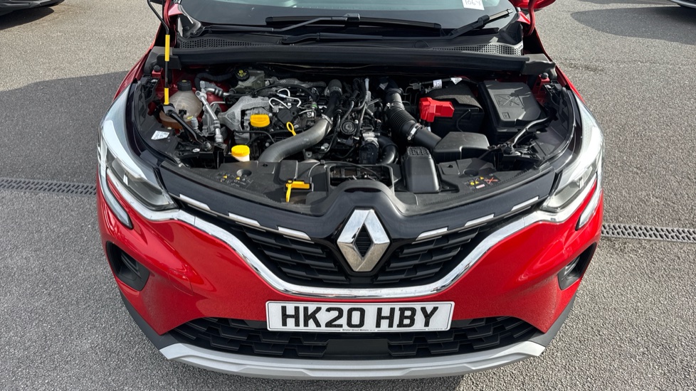 Renault Captur 1.3 TCE 130 Iconic 5dr Petrol Hatchback - Image 8