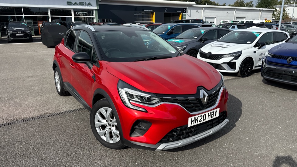 Renault Captur 1.3 TCE 130 Iconic 5dr Petrol Hatchback - Image 21
