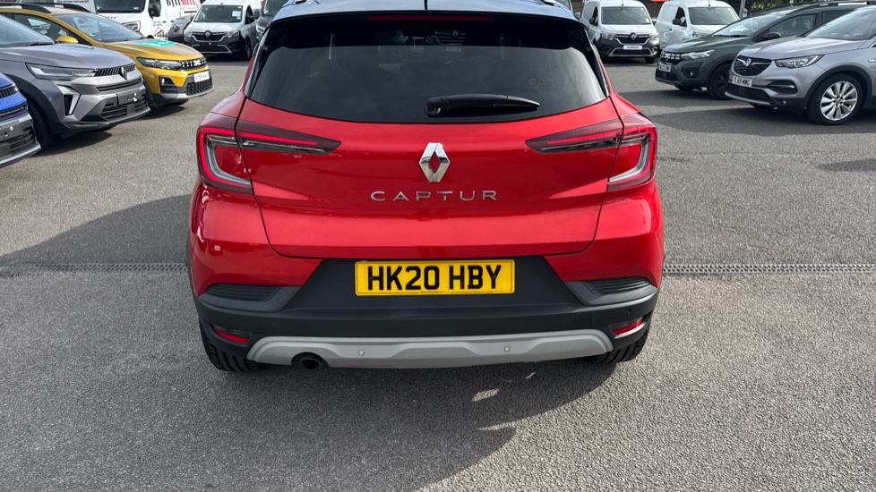 Renault Captur 1.3 TCE 130 Iconic 5dr Petrol Hatchback - Image 30